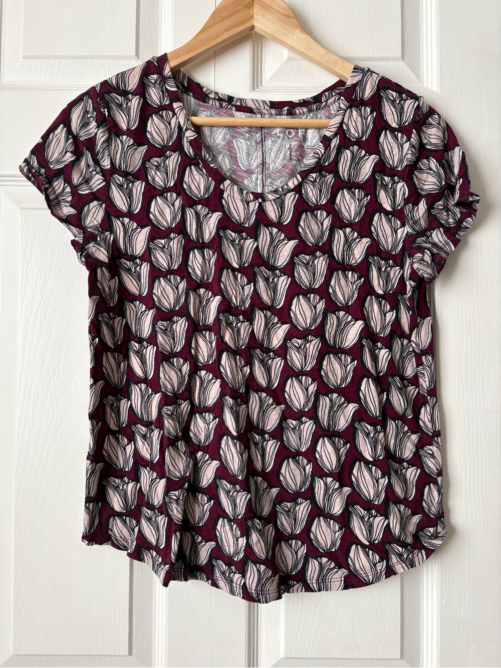 LOFT Burgundy Floral Short Sleeve Tee